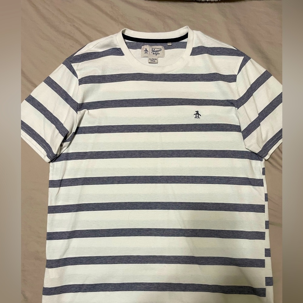 Penguin size XL white/navy striped tee